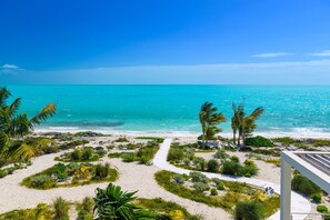 Beach - Kailoa Villa (Long Bay)