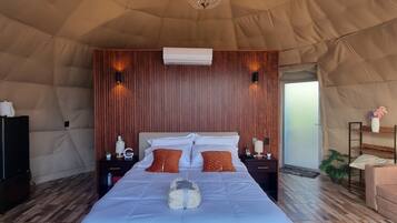 1 chambre, fer et planche à repasser, Wi-Fi, draps fournis