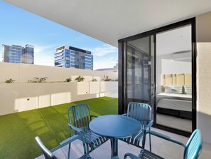Apartment, 1 King Bed, Non Smoking, Kitchen | Terrace/patio - Rambla @ Berwick House (Fortitude Valley)