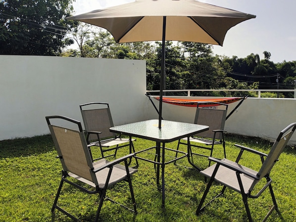 Outdoor dining - El Paraíso (Yabucoa)