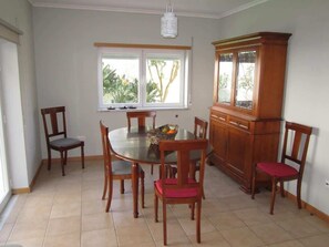 Dining - Casa Elsa (Atalaia)