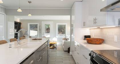 Lake Lure Getaway, Pools, Golf and More!