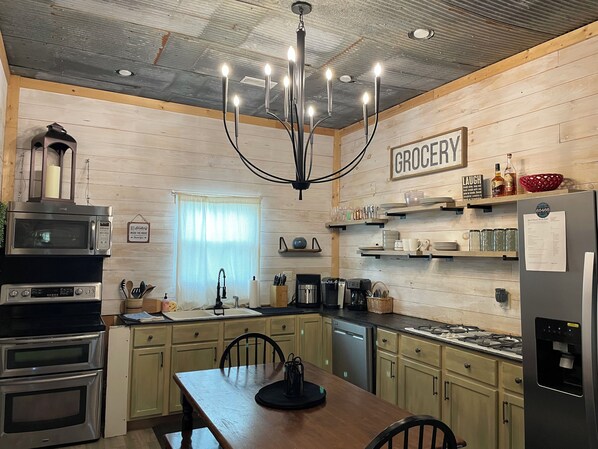 Microwave, oven, stovetop, dishwasher