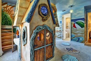 6 bedrooms, iron/ironing board, free WiFi, bed sheets - Citrus Coast | 6 Bedroom Villa w/ Pool and Games (Kissimmee)