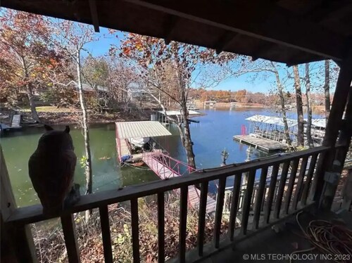 Lakefront in Duck Creek with Private Dock, 2 Units
