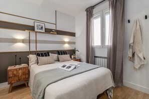 2 makuuhuonetta, silitysrauta/-lauta, Wi-Fi, vuodevaatteet