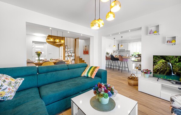 تلفزيون ذكي