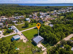 Exterior - 3/3 Amazing Heated Pool Home in St. James City! (Saint James City)