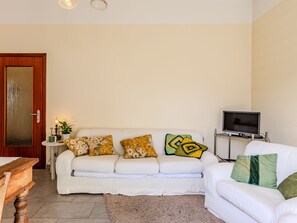 TV - Ortensie by Interhome (Colico)