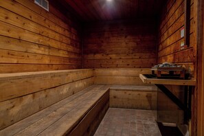 Sauna - Snowcreek 2+Loft Cabinesque Home; Jacuzzi, Parking & Wi-Fi (Mammoth Lakes)