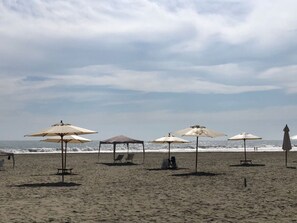 On the beach - Duplex. VPX Hotel&Resort Access Included. (Asia)