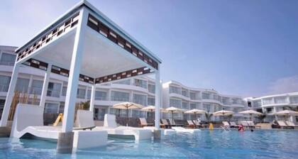 Duplex and Xperience. VPX Hotel Access included.