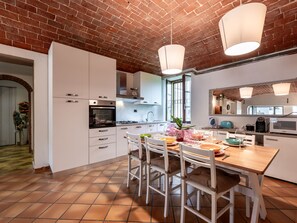 Fridge, oven, toaster, cookware/dishes/utensils - Apartment Viola by Interhome (Castell' Alfero)