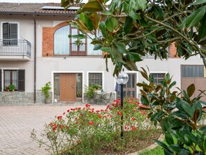 Exterior detail - Apartment Viola by Interhome (Castell' Alfero)