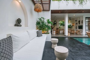 Basic Villa | Property grounds - Villa Casa Carolina (Canggu)
