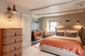 2 Schlafzimmer, Schreibtisch, Bügeleisen/Bügelbrett, WLAN