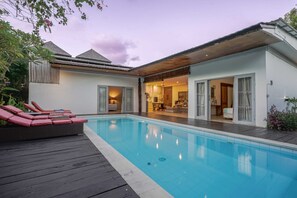 Casa básica | Piscina | Piscina externa
