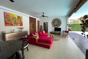 Basic House | Property grounds