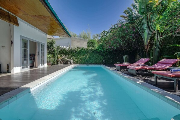 Basic House | Pool | Outdoor pool - Villa Mangga (Legian)
