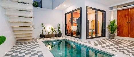 基本別墅 | 游泳池 | 室外游泳池