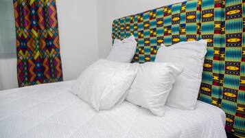 2 bedrooms, in-room safe, desk, iron/ironing board