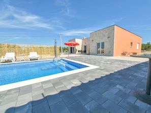 Beheizter Pool