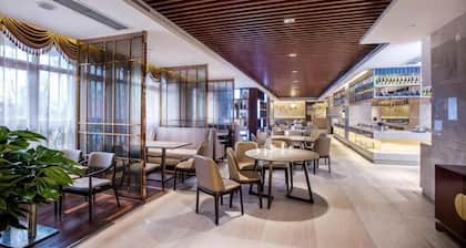 Dahe International Hotel (Zhengzhou East Railway Station)