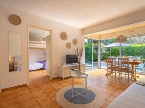 2 bedrooms, Internet