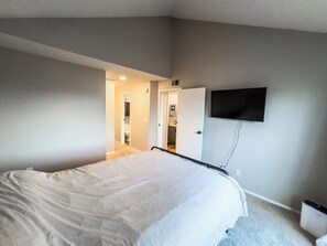 2 chambres, bureau, Wi-Fi, draps fournis