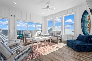 Smart-TV, Tischtennisplatte