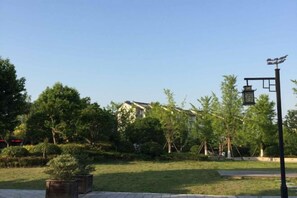 Unclassified image, 4 of 31, button - Haining chunxi hotel (Haining)