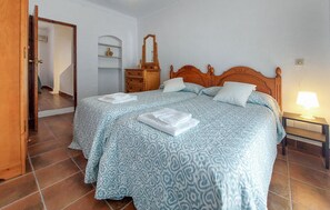 2 dormitorios, cuna de viaje, wifi gratis y ropa de cama