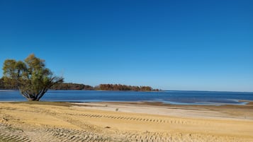 Pantai pribadi dan rumah kecil pinggir pantai (dengan biaya tambahan)