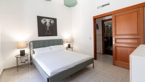 Unclassified image, 3 of 33, button - Il Viccio Apartment w/ Balconies (Palo del Colle)