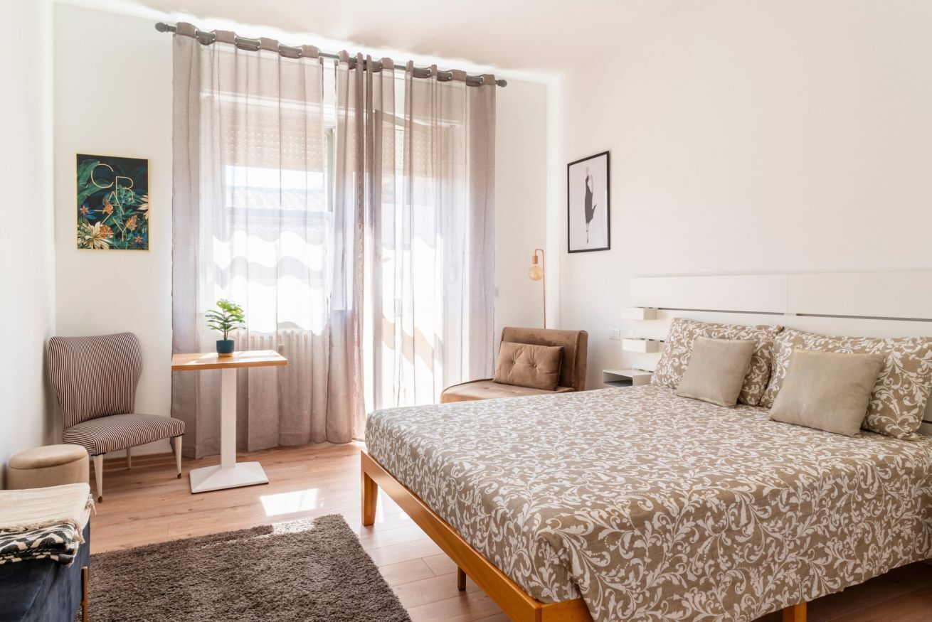 1 camera, Wi-Fi, lenzuola