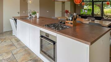 雪櫃、爐具、洗碗機、咖啡機/沖茶器