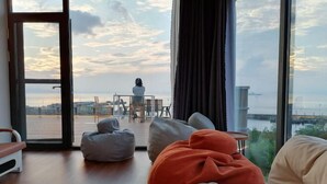 Ảnh chưa phân loại, 4 trong số 123 ảnh, nút