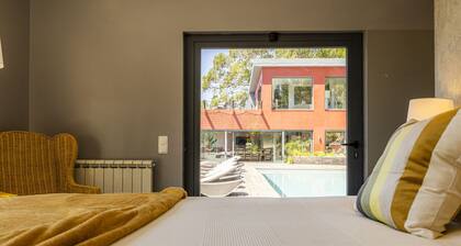 Carmim Villa by Cadenzalux