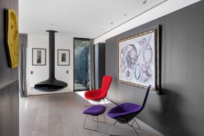 Villa Familiale, plusieurs chambres, 2 salles de bains, en bord de lac (Maison Sur l'Eau) | Intérieur