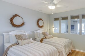 2 quartos, berço de viagem, Wi-Fi, roupa de cama