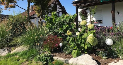 Ferienwohnung 'Bergchalet Mirabell - Fewo Weitblick' mit Bergblick am Bodensee