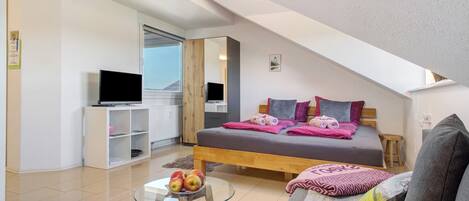 1 quarto, Wi-Fi de cortesia, roupa de cama