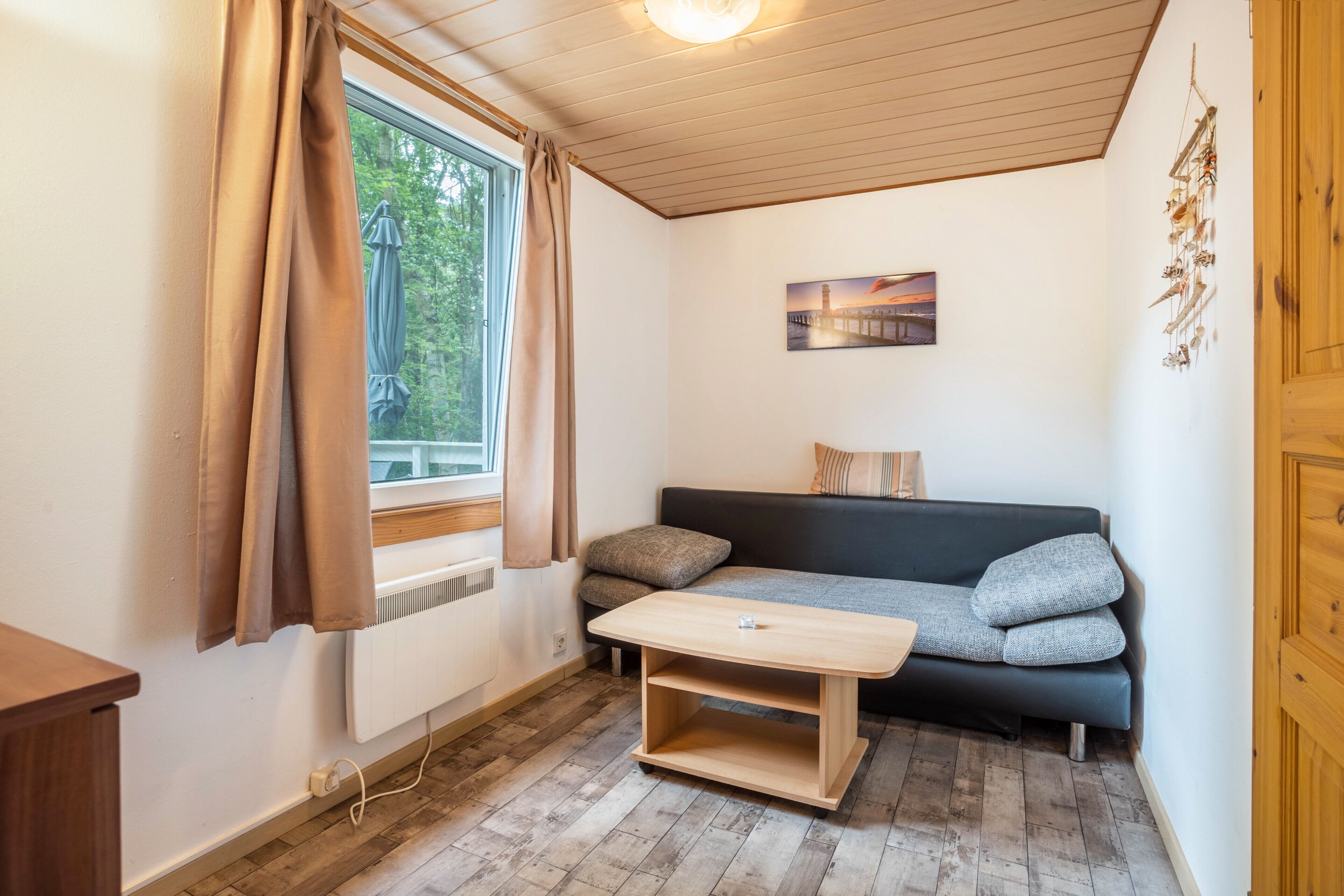 Télévision, table de tennis de table