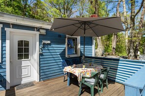 Outdoor dining - Bungalow 'Bungalow 'zur Möwe' -  Bgl 22' with Private Terrace and Wi-Fi (Dranske)
