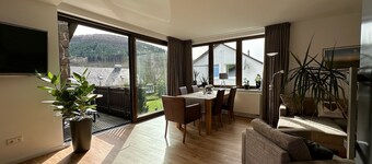 Apartamento vacacional 'Zum Wilzenberg' con vistas a la montaña, balcón y wifi