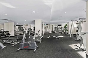 Fitness facility - Stunning! 2Bed, 1Bath, 1Car, VIEWS ~ CBD (Brisbane City)