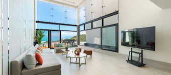 Tranquil Seaside Villa: Cinema, Fitness,Beach Walk