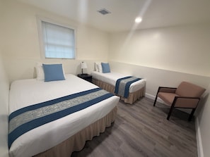 2 bedrooms, in-room safe, iron/ironing board, free WiFi - Cozy, comfy,quiet &close to casinos (Montville)