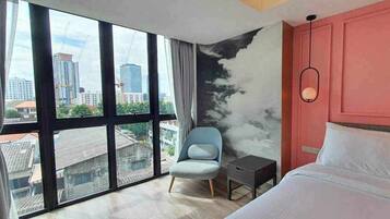 Junior Room, City View | In-room safe, desk, laptop workspace, soundproofing