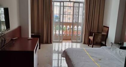 Hee Lingle Hotel Chains